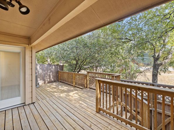 7211 Lakewood DR C111, Austin TX 78750