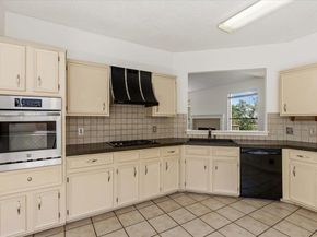 11101 Grapevine LN, Austin TX 78759