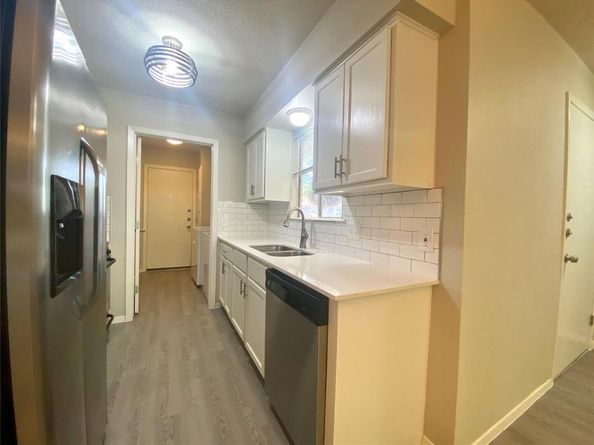 6400 Brookside DR, Austin TX 78723
