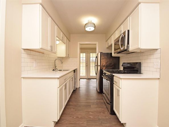 6400 Brookside DR, Austin TX 78723