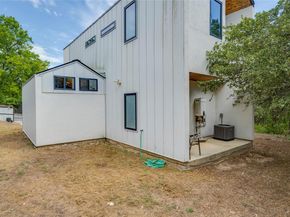 2801 Cedarview DR A, Austin TX 78704