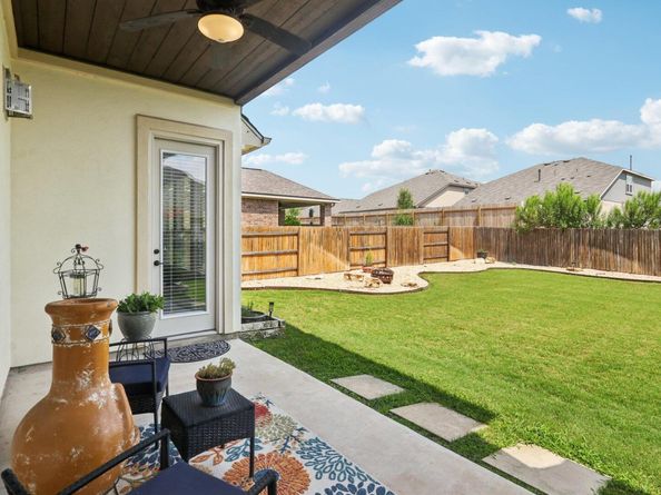 932 Naranjo DR, Georgetown TX 78628