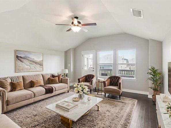 932 Naranjo DR, Georgetown TX 78628