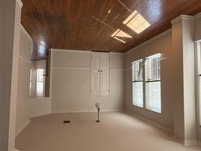 402 Keenland DR, Georgetown TX 78626