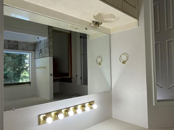 402 Keenland DR, Georgetown TX 78626