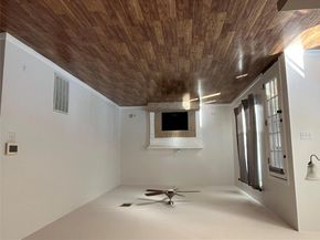 402 Keenland DR, Georgetown TX 78626