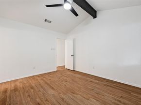 4905 Lambs LN, Austin TX 78744