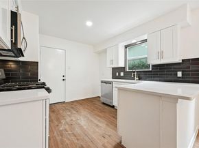 4905 Lambs LN, Austin TX 78744