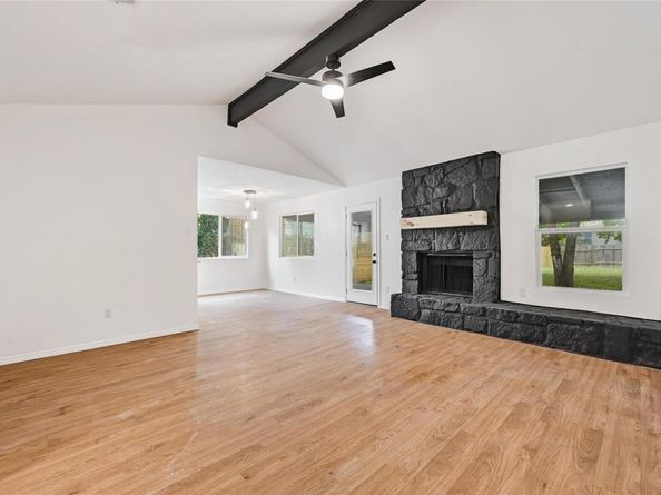 4905 Lambs LN, Austin TX 78744