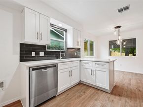 4905 Lambs LN, Austin TX 78744