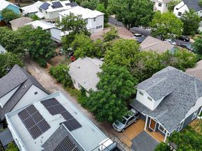 1302 Walnut Ave 2, Austin TX 78702
