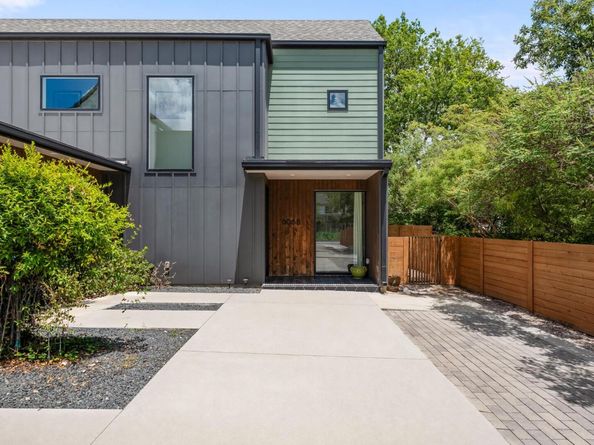 608 Brentwood ST B, Austin TX 78752