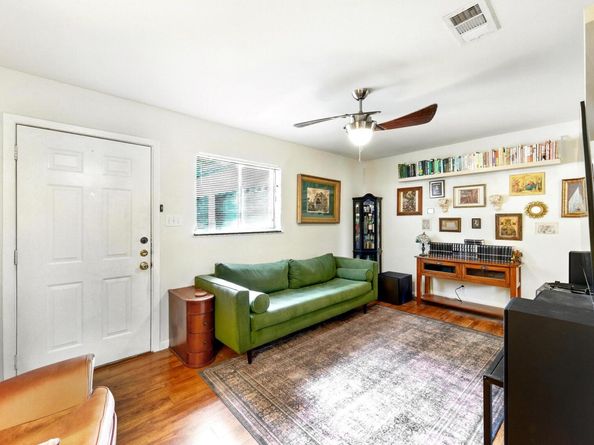 606 W North Loop BLVD, Austin TX 78751