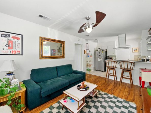 606 W North Loop BLVD, Austin TX 78751