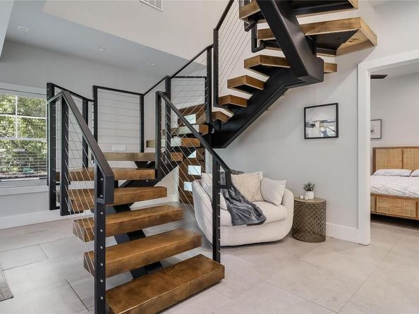 1111 W Annie ST A, Austin TX 78704