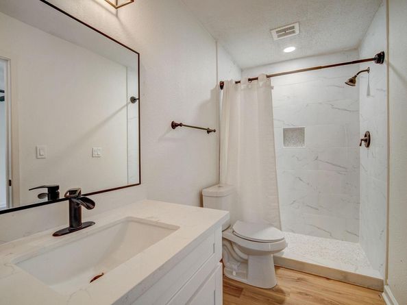 6009 Glen Meadow DR, Austin TX 78745
