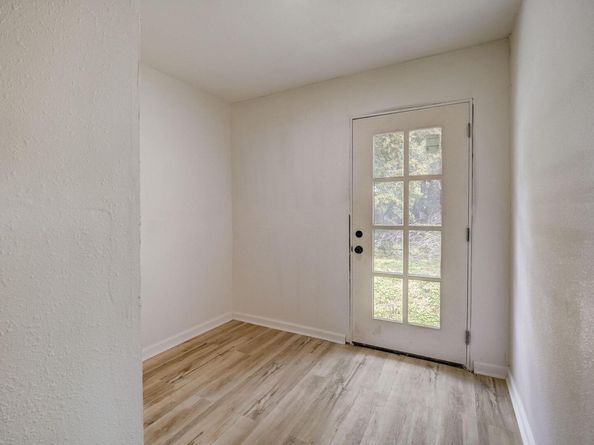6009 Glen Meadow DR, Austin TX 78745