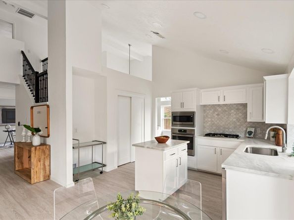 10902 Wareham CT, Austin TX 78739