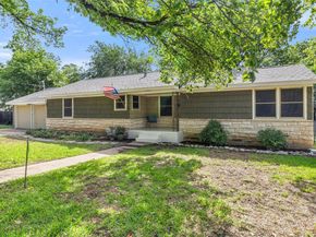 1619 S College ST, Georgetown TX 78626