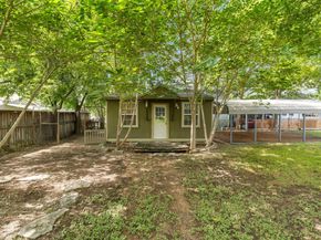 1619 S College ST, Georgetown TX 78626