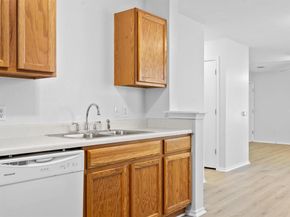 8608 Dittmar Oaks DR, Austin TX 78748