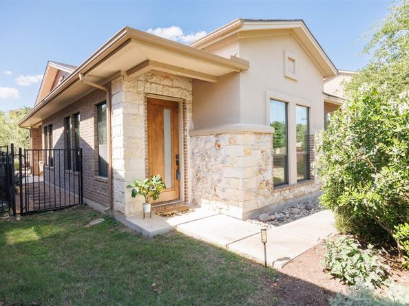 404 Jeffrey David LN E, Austin TX 78717