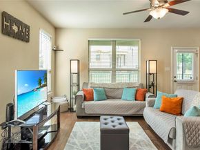 2105 Town Centre DR 48, Round Rock TX 78664