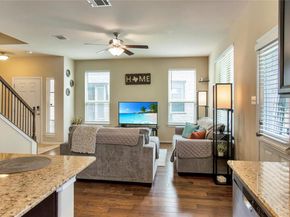 2105 Town Centre DR 48, Round Rock TX 78664