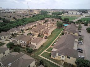 2105 Town Centre DR 48, Round Rock TX 78664
