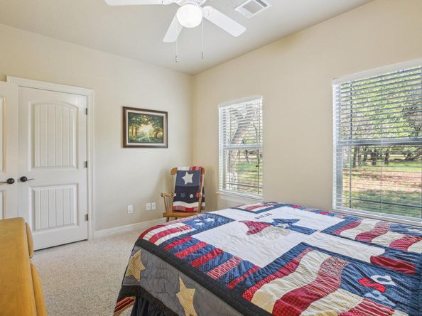 600 Augusta CIR N, Point Venture TX 78645