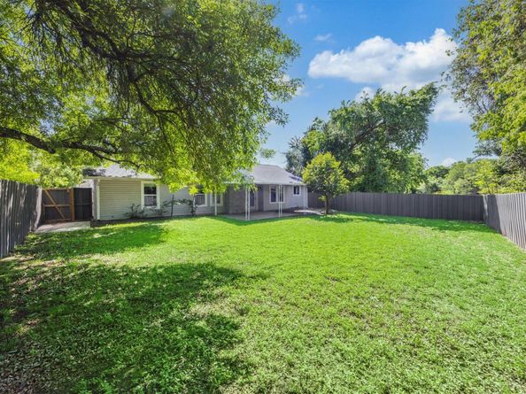 7302 Meadowood Drive DR, Austin TX 78723