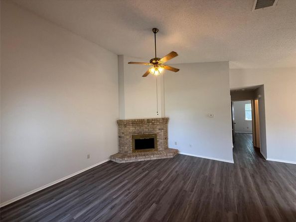 416 Greenlawn BLVD, Round Rock TX 78664