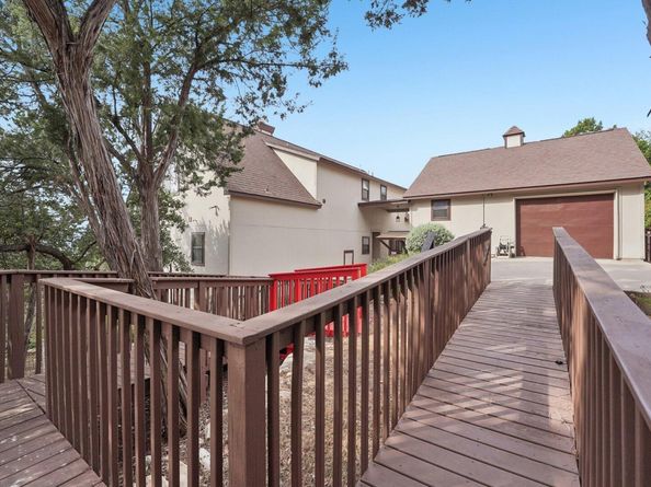 7605 Sleepy Hollow LN, Lago Vista TX 78645