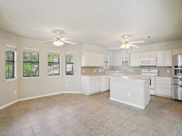 7605 Sleepy Hollow LN, Lago Vista TX 78645