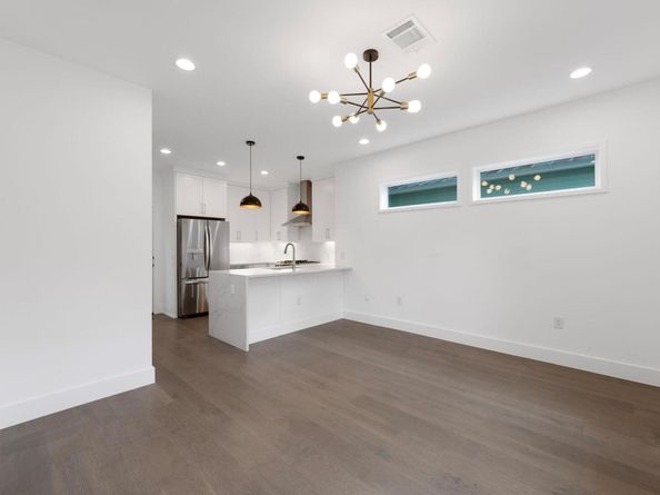 1204 W 51st ST 2, Austin TX 78756