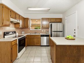 1421 Garden Path DR, Round Rock TX 78664