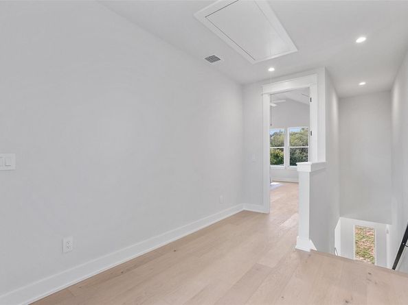 6209 Friendswood DR, Austin TX 78723