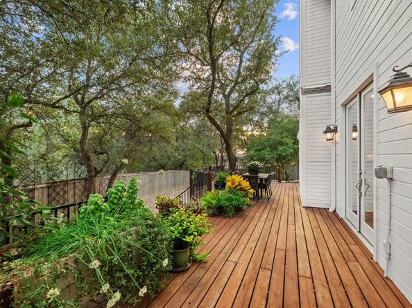 6103 Lonesome Valley TRL, Austin TX 78731