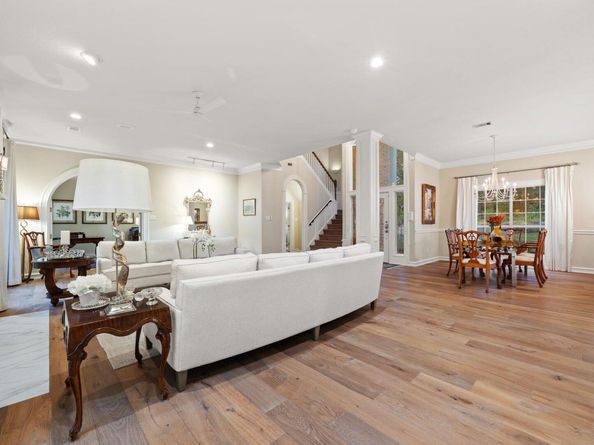 6103 Lonesome Valley TRL, Austin TX 78731