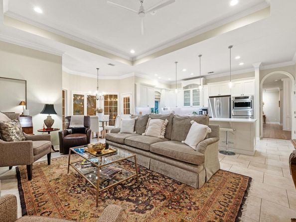 6103 Lonesome Valley TRL, Austin TX 78731