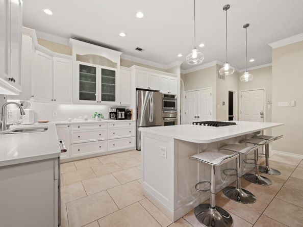 6103 Lonesome Valley TRL, Austin TX 78731