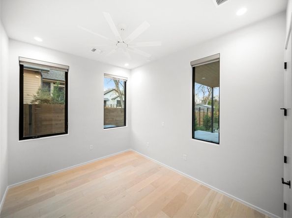 2107 Brackenridge ST 2, Austin TX 78704
