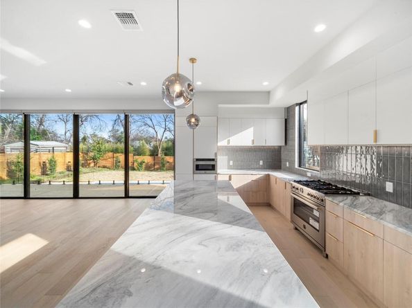 2107 Brackenridge ST 2, Austin TX 78704