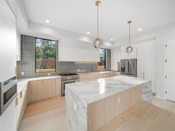 2107 Brackenridge ST 2, Austin TX 78704