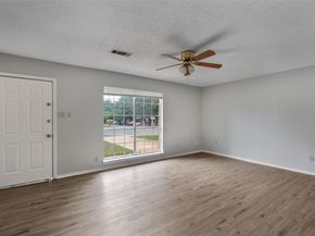 809 Eberhart LN, Austin TX 78745