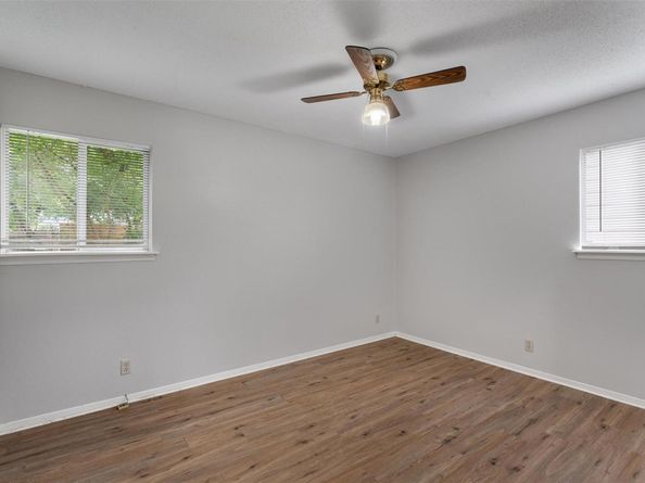 809 Eberhart LN, Austin TX 78745