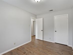 809 Eberhart LN, Austin TX 78745