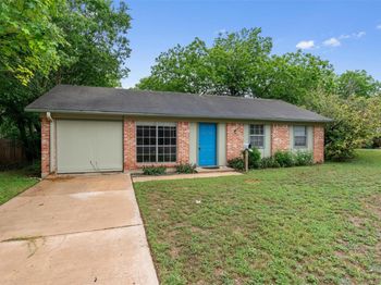 809 Eberhart LN