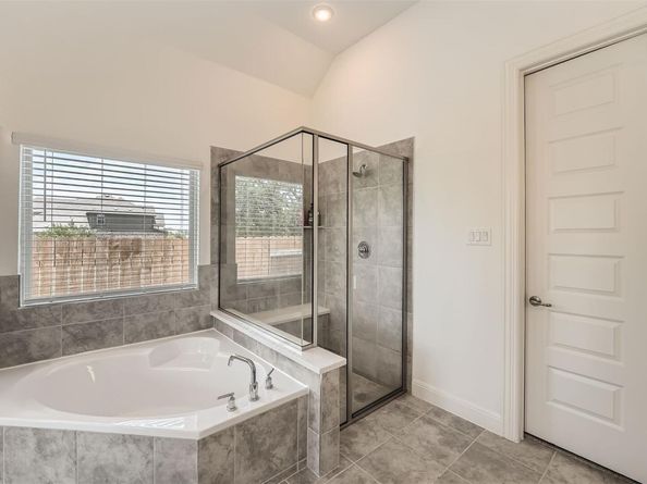 2405 Wooded Run TRL, Georgetown TX 78628
