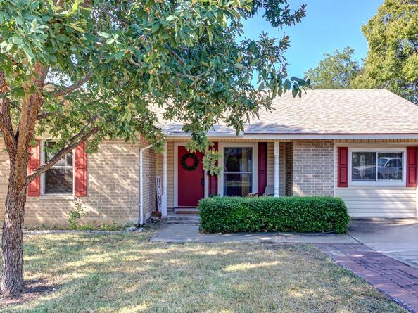 815 Hill Wood DR, Austin TX 78745